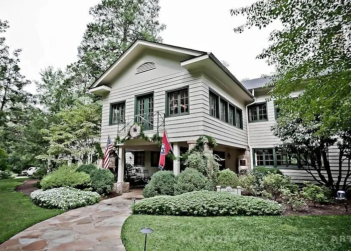 Rt Lodge